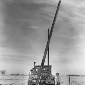 elmer zinnel and harry gawreluk building lines near lake wilson 1949